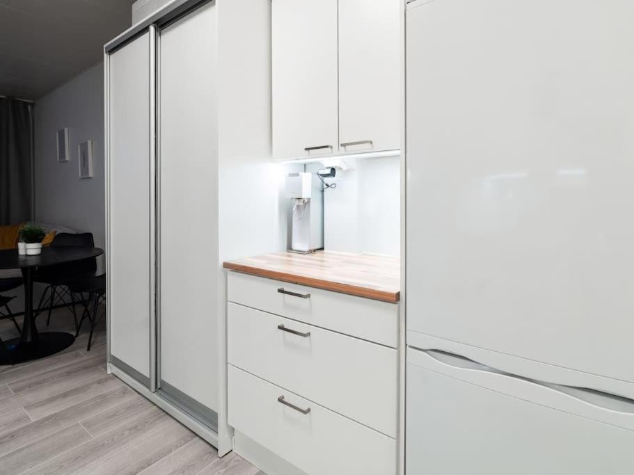 Cozy Roomy Studio Flat Next To Tram Stop @ Kallio Helsinki Esterno foto